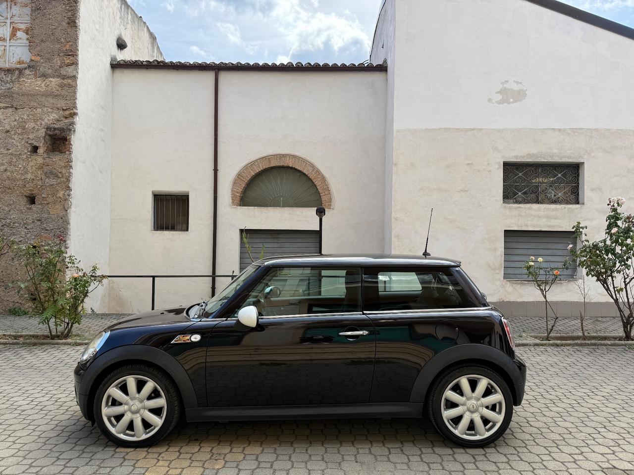Mini 1.6 16V Cooper D