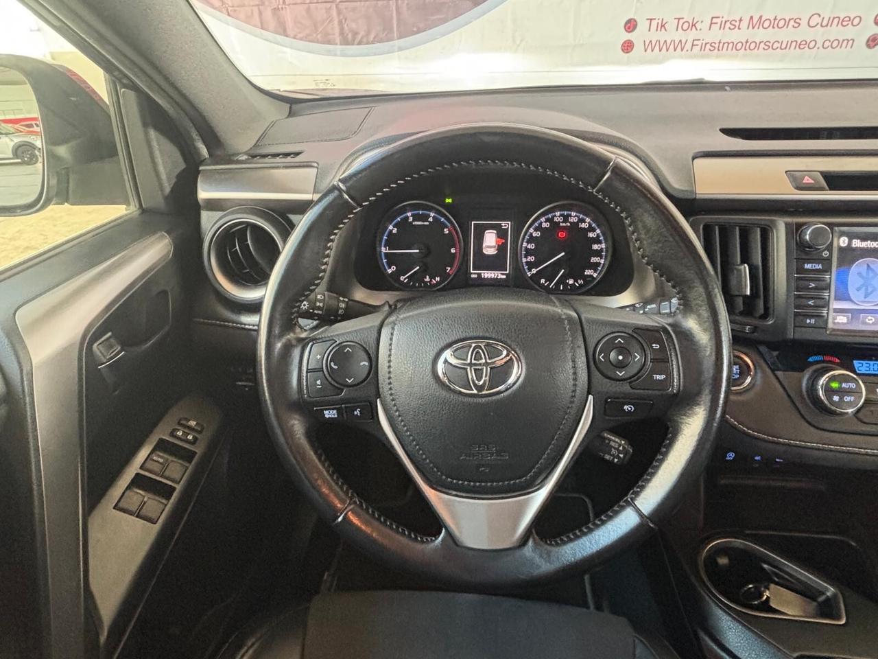 Toyota RAV 4 RAV4 2.0 D-4D 2WD Lounge