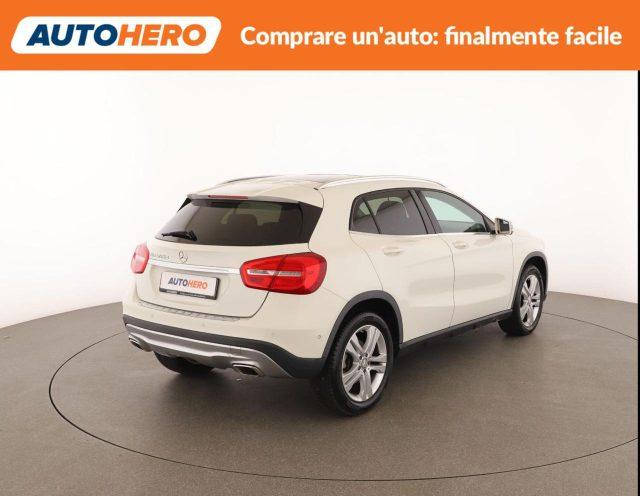 MERCEDES-BENZ GLA 200 d Automatic Sport