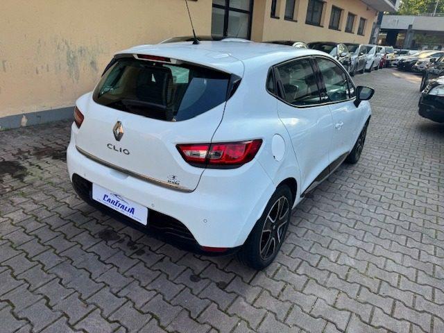 RENAULT Clio 1.2 75CV 5 porte Costume National