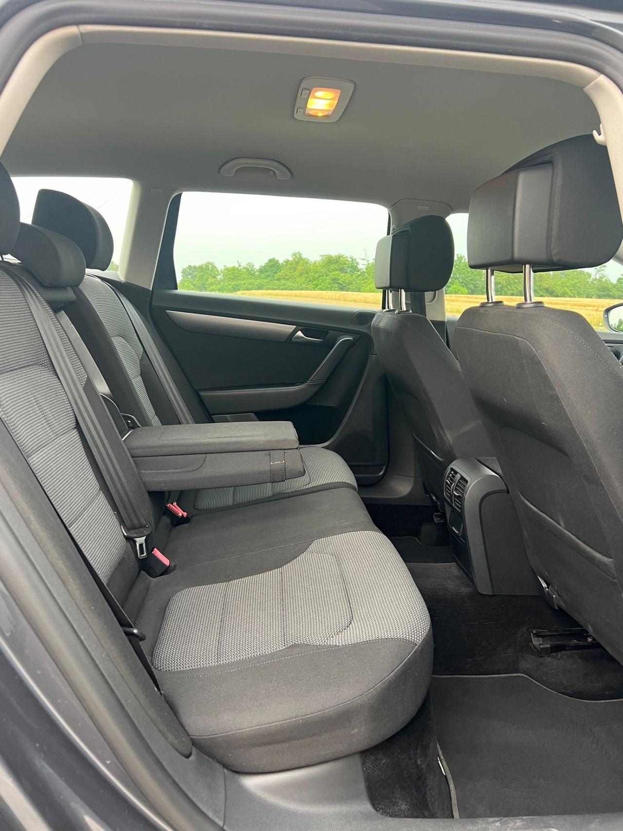Volkswagen Passat 2.0 TDI DSG Highline BlueM. Tech.