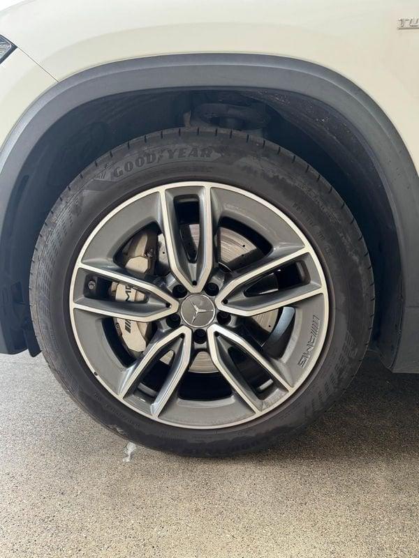 Mercedes-Benz GLA Mercedes-AMG GLA 35 4MATIC