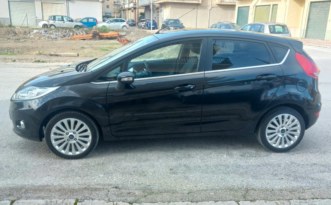 FORD FIESTA 1.6TDCI 95CV TITANIUM