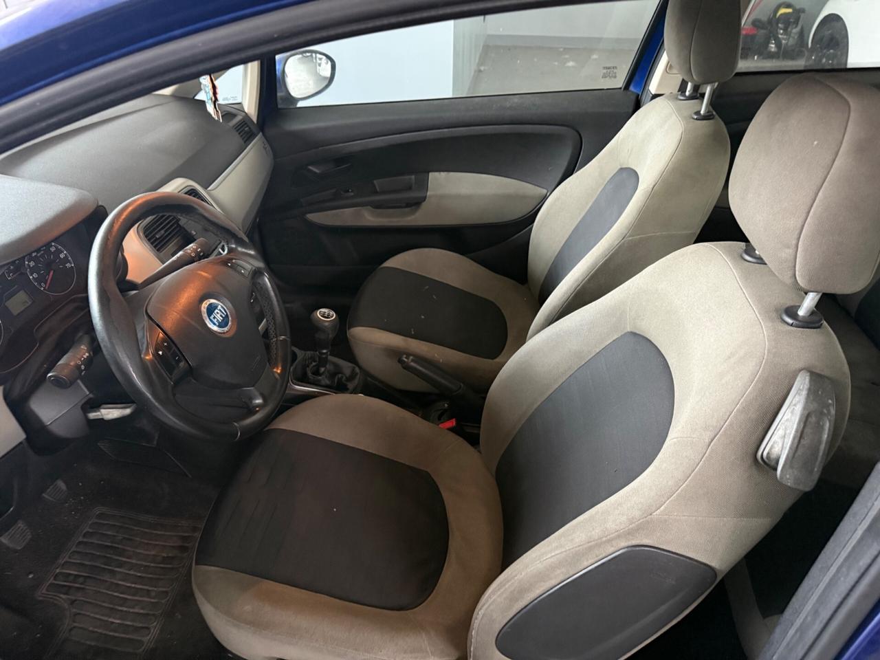 FIAT GRANDE PUNTO 3 PORTE NEOPATENTATI