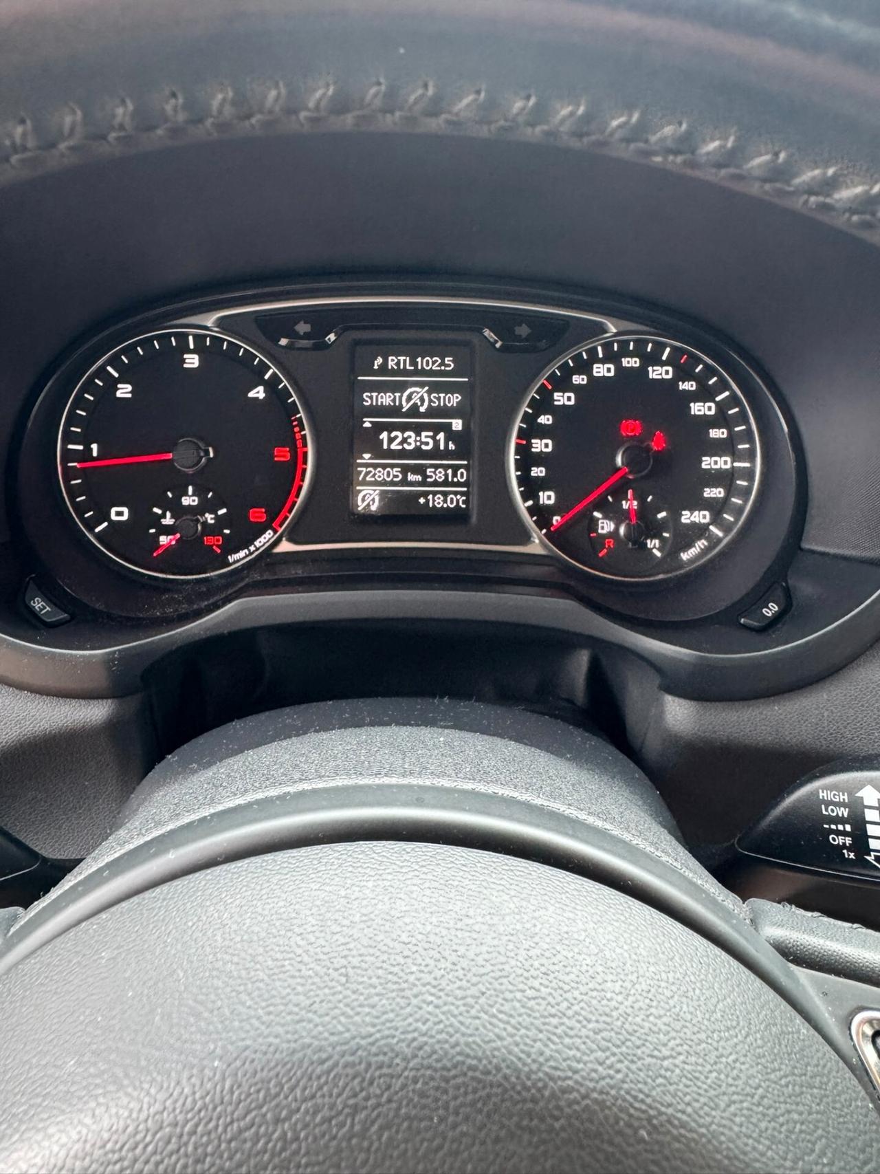 Audi A1 SLine 1.6tdi NEOPATENTATI 17"