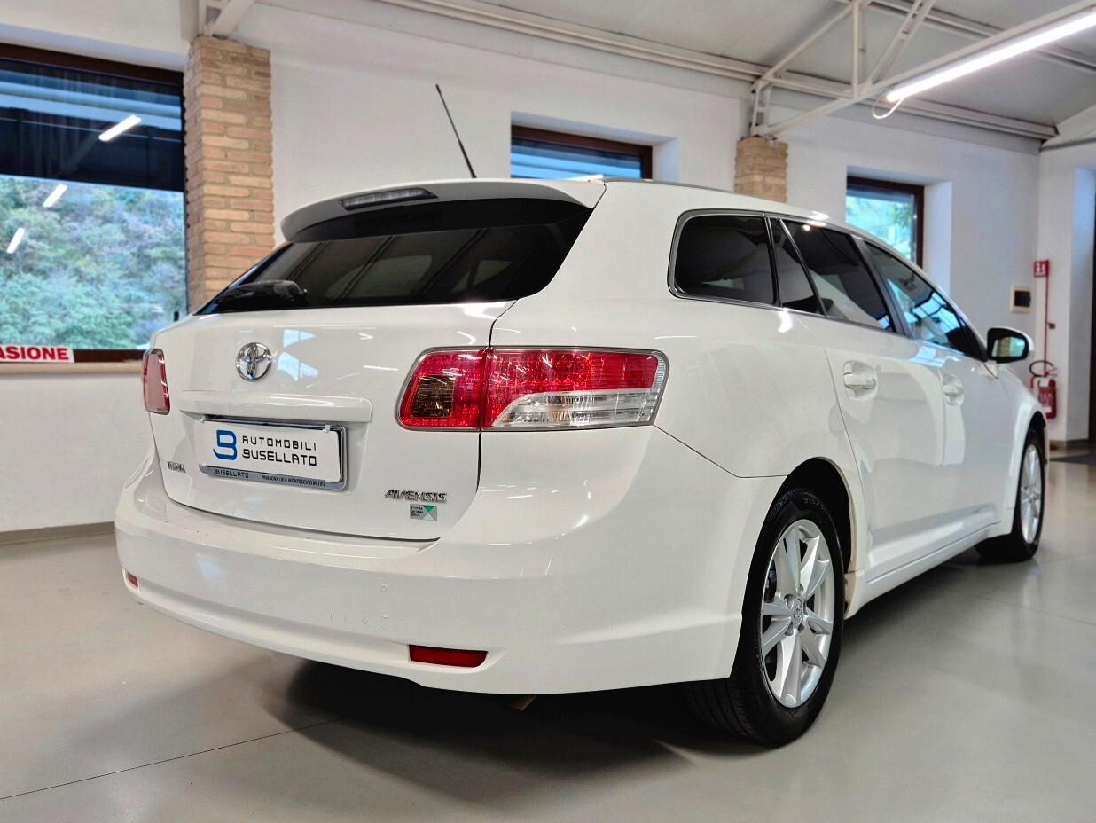 Toyota Avensis 2.0 D-4D Wagon Sol