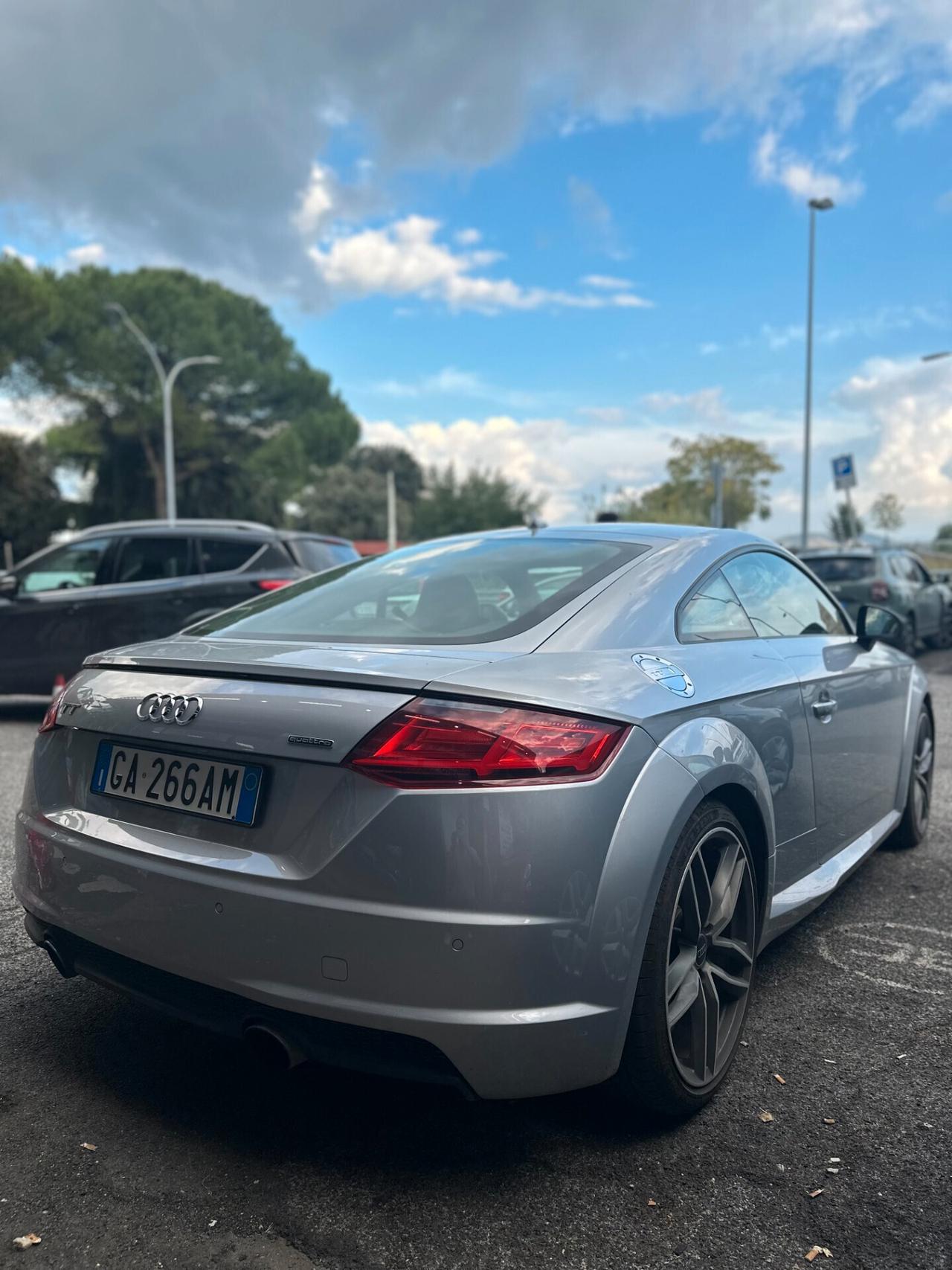 Audi TT Coupé 2.0 TFSI quattro S tronic line