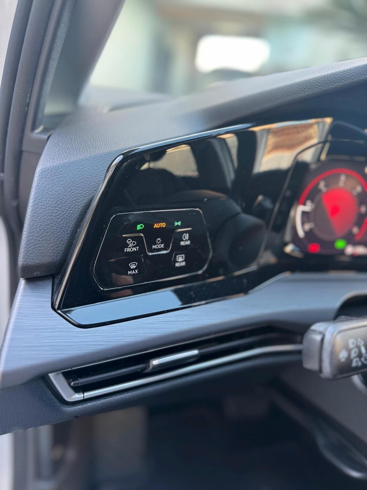 Volkswagen Golf 2.0 TDI SCR Style