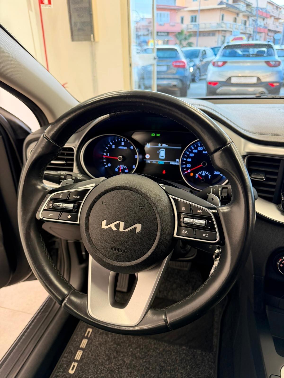 Kia Ceed Sportswagon 1.6 CRDi 136 CV MHEV DCT SW Business