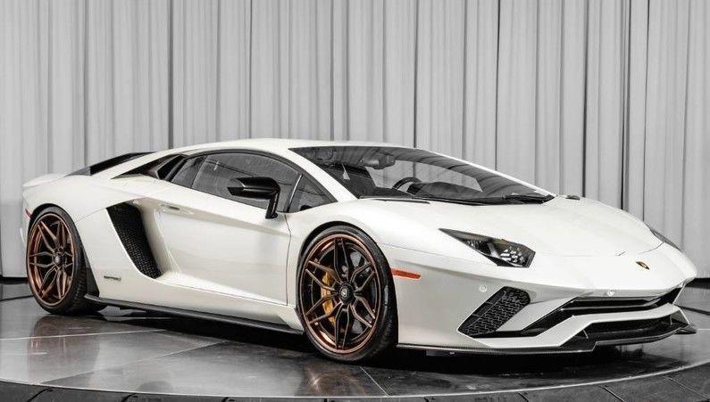 LAMBORGHINI Aventador S 6.5 V12 NOLEGGIO LUNGO TERMINE LEASING ALL INCLUSIVE