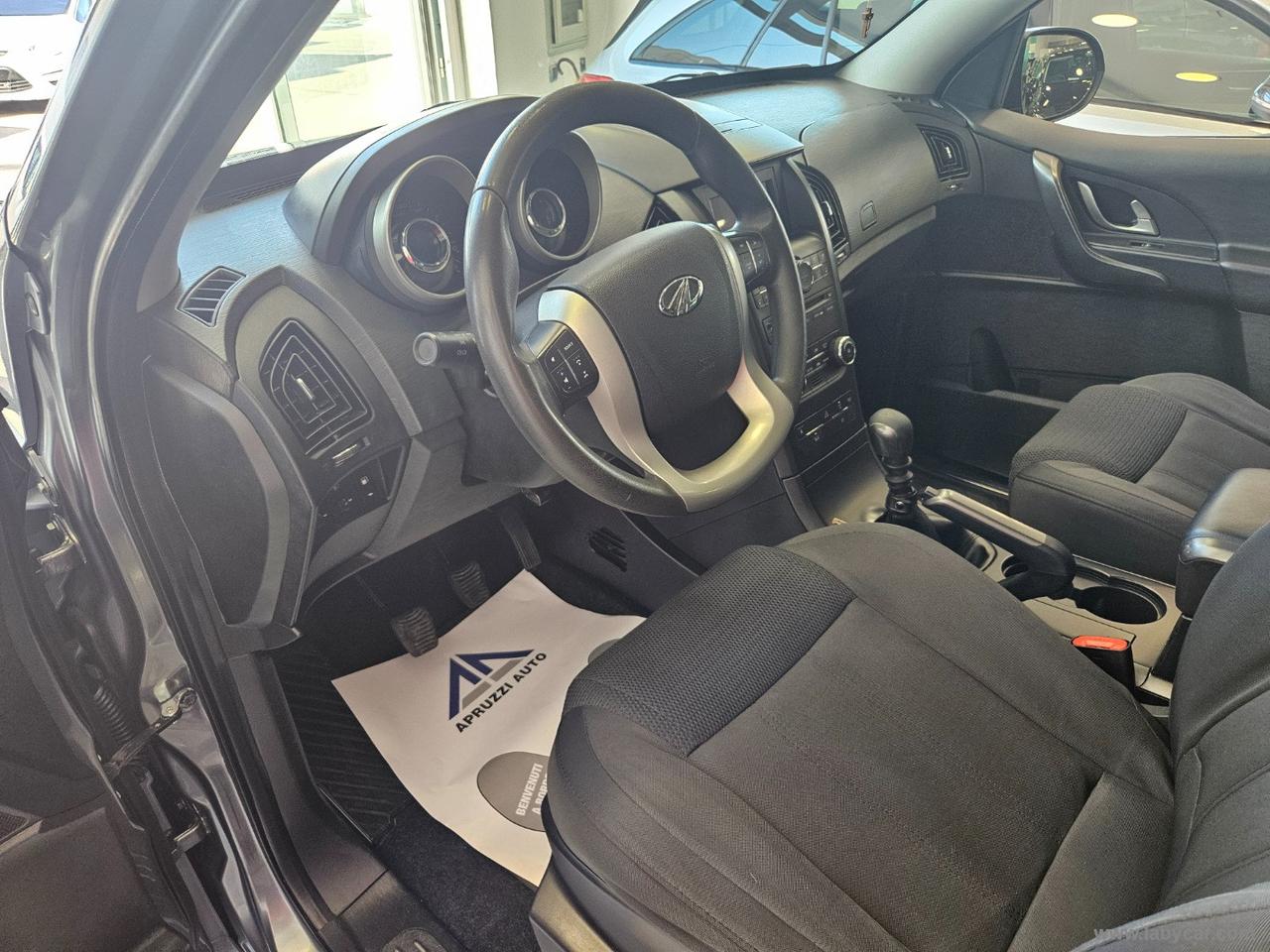 MAHINDRA XUV500 2.2 16V AWD W6 7/P