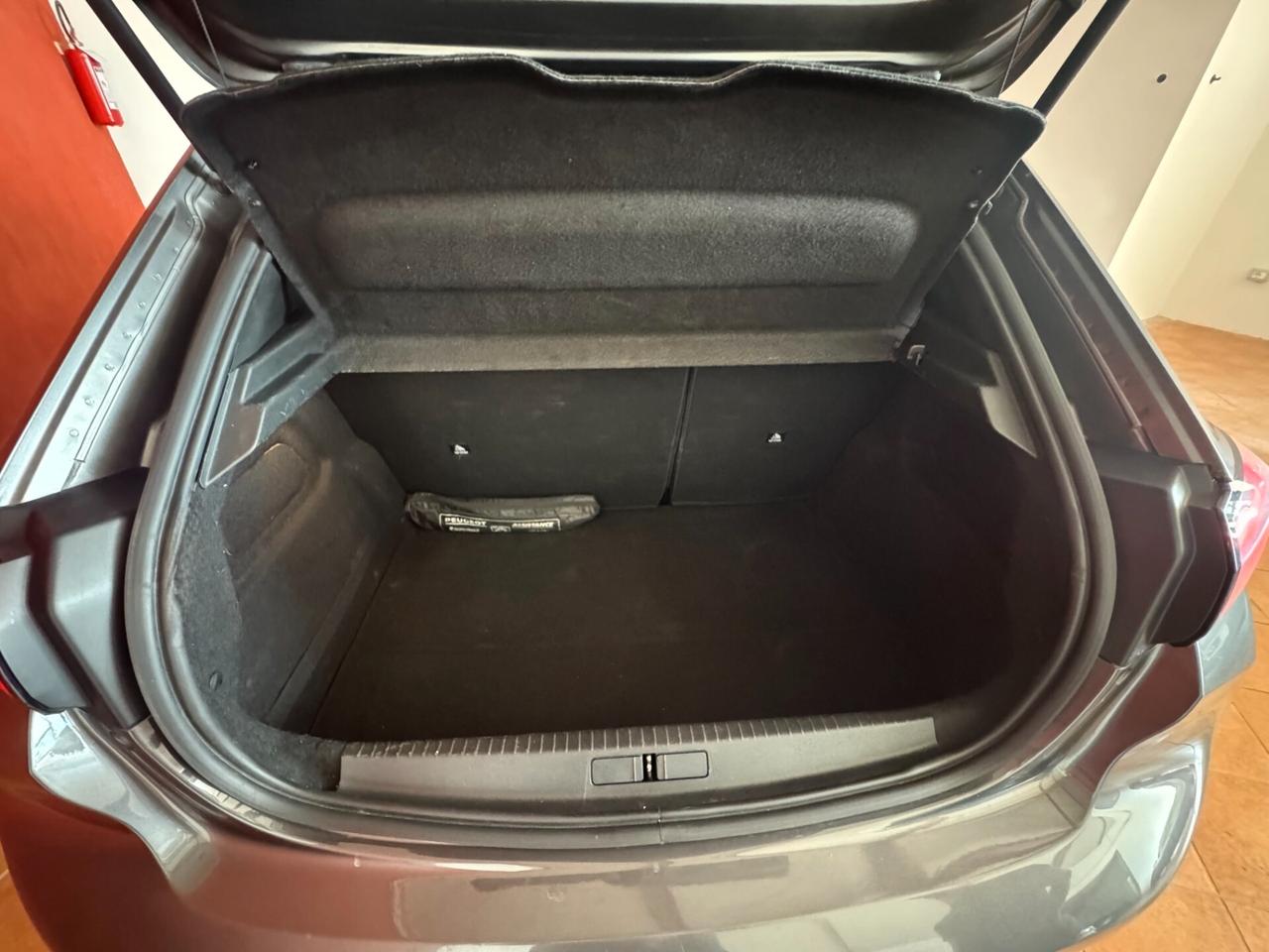 Peugeot 208 BlueHDi 100 Stop&Start 5 porte Allure