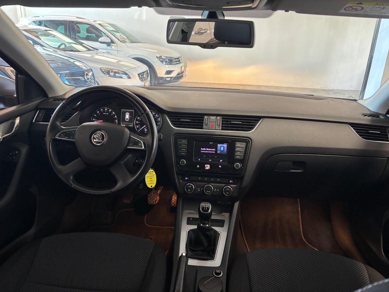 Skoda Octavia 1.6 TDI 105cv |OK NEOPATENTATI|