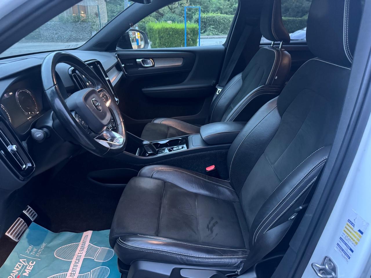 Volvo XC40 D3 AWD R-design