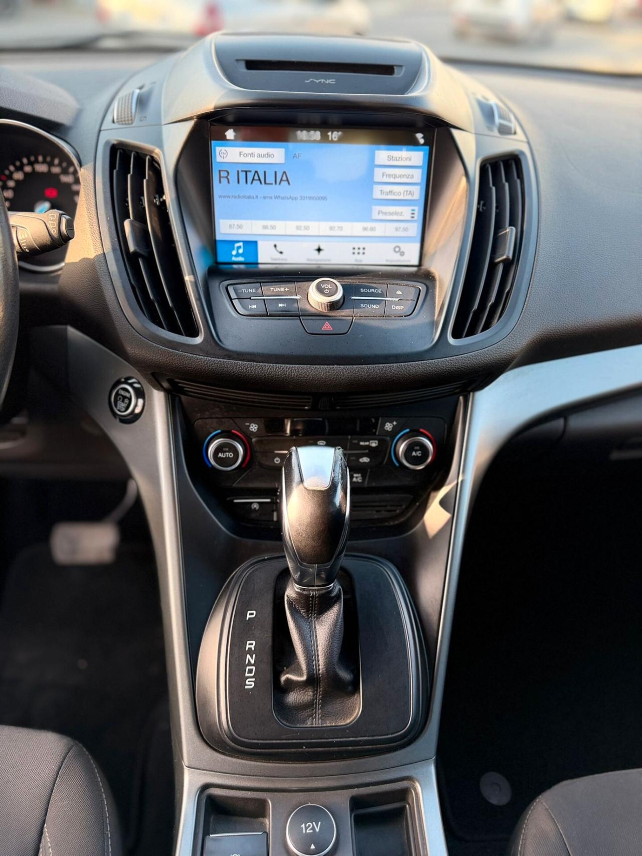 Ford Kuga 1.5 TDCI 120 CV S&S 2WD Powershift Titanium Business