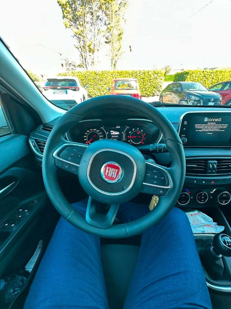 FIAT Tipo (2015-->) Tipo 1.4 5 porte Easy Business