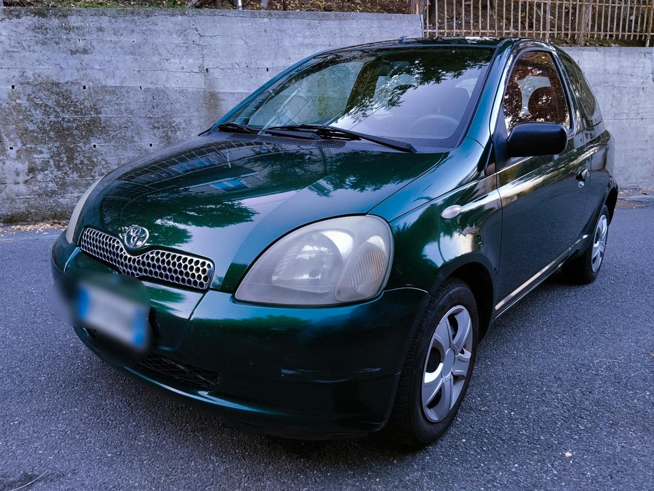 Toyota Yaris 1.0i 16V cat 3 porte