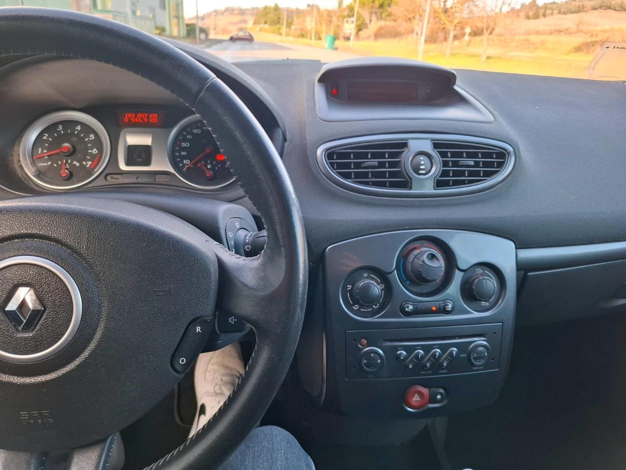 Renault Clio 1.2 16V 5 porte Luxe