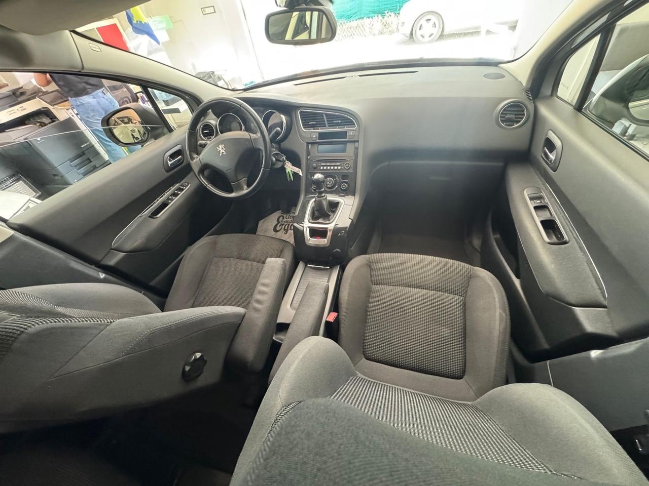 Peugeot 5008 1.6 DIESEL 7 POSTI ANNO 2016