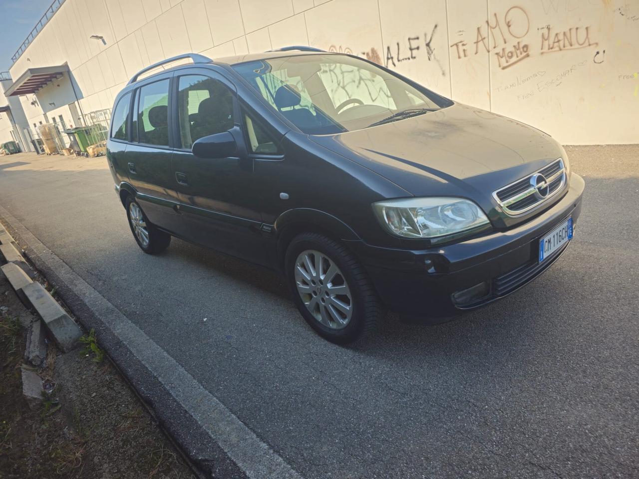 Opel Zafira 2.2 16V DTI cat Elegance