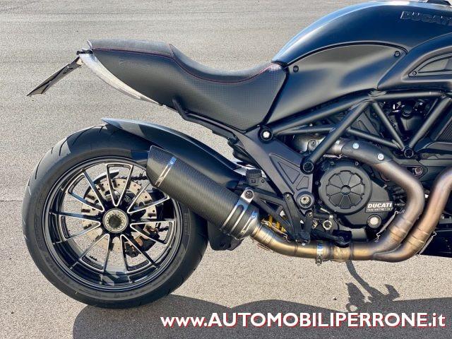 DUCATI Diavel Carbon Black 1200 ABS