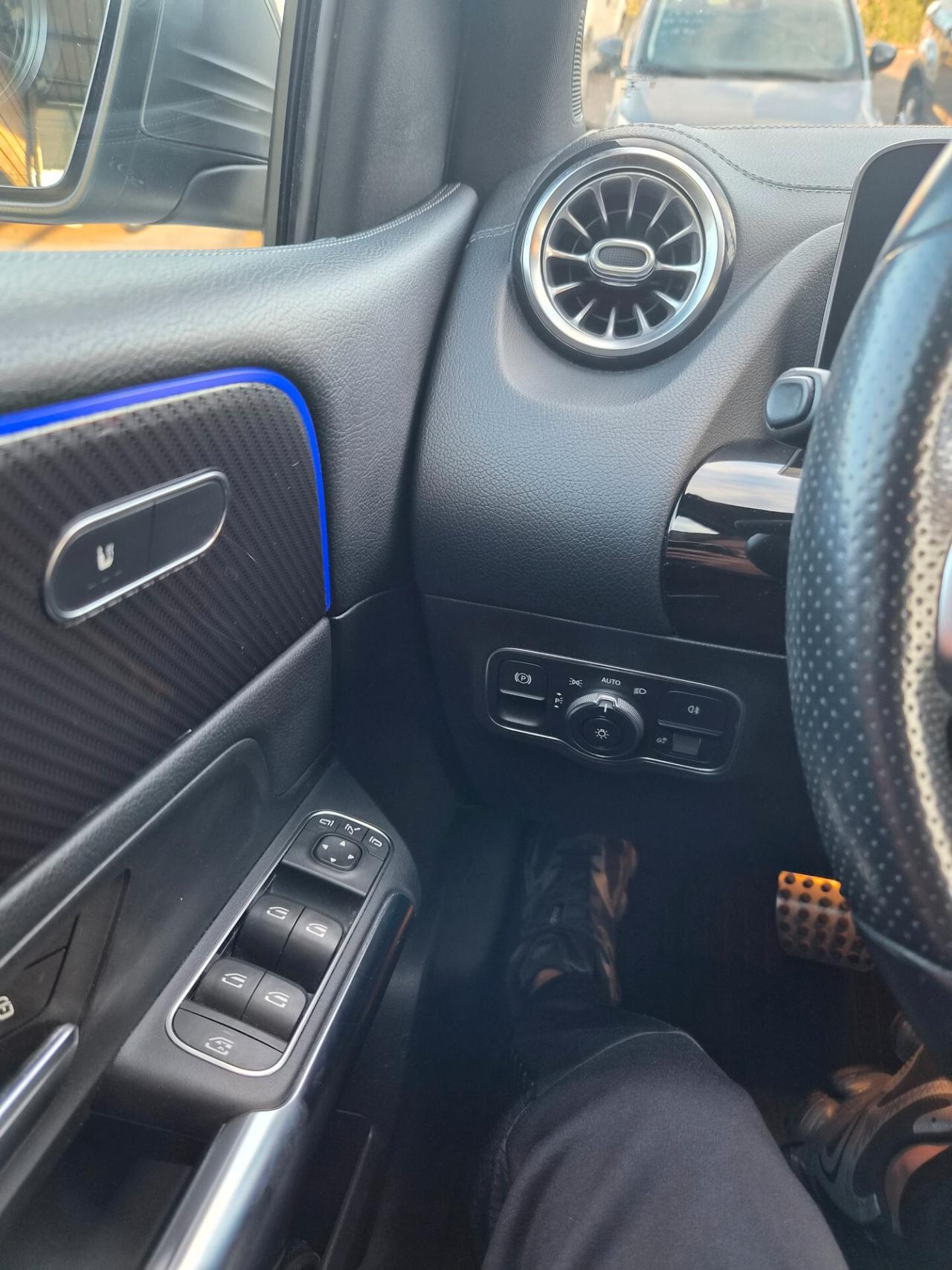 Mercedes-benz B 200 d Premium