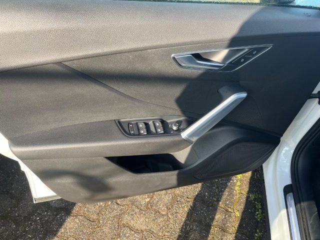 AUDI Q2 1.4 TFSI COD S tronic Sport