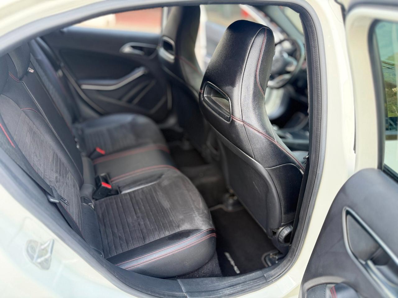 Mercedes-benz A 200 220 d Automatic 4Matic Premium 136CV