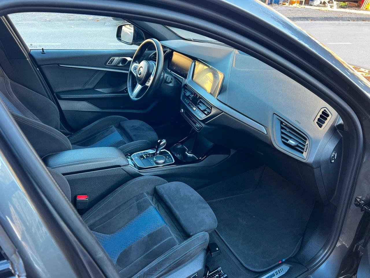 Bmw 118 118d 5p. Msport Exterior