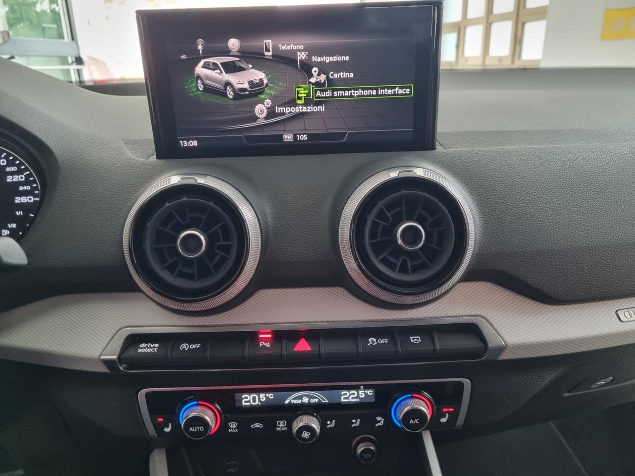 Audi Q2 30 TFSI Admired TELECAMERA, FULL LED, KEYLESS