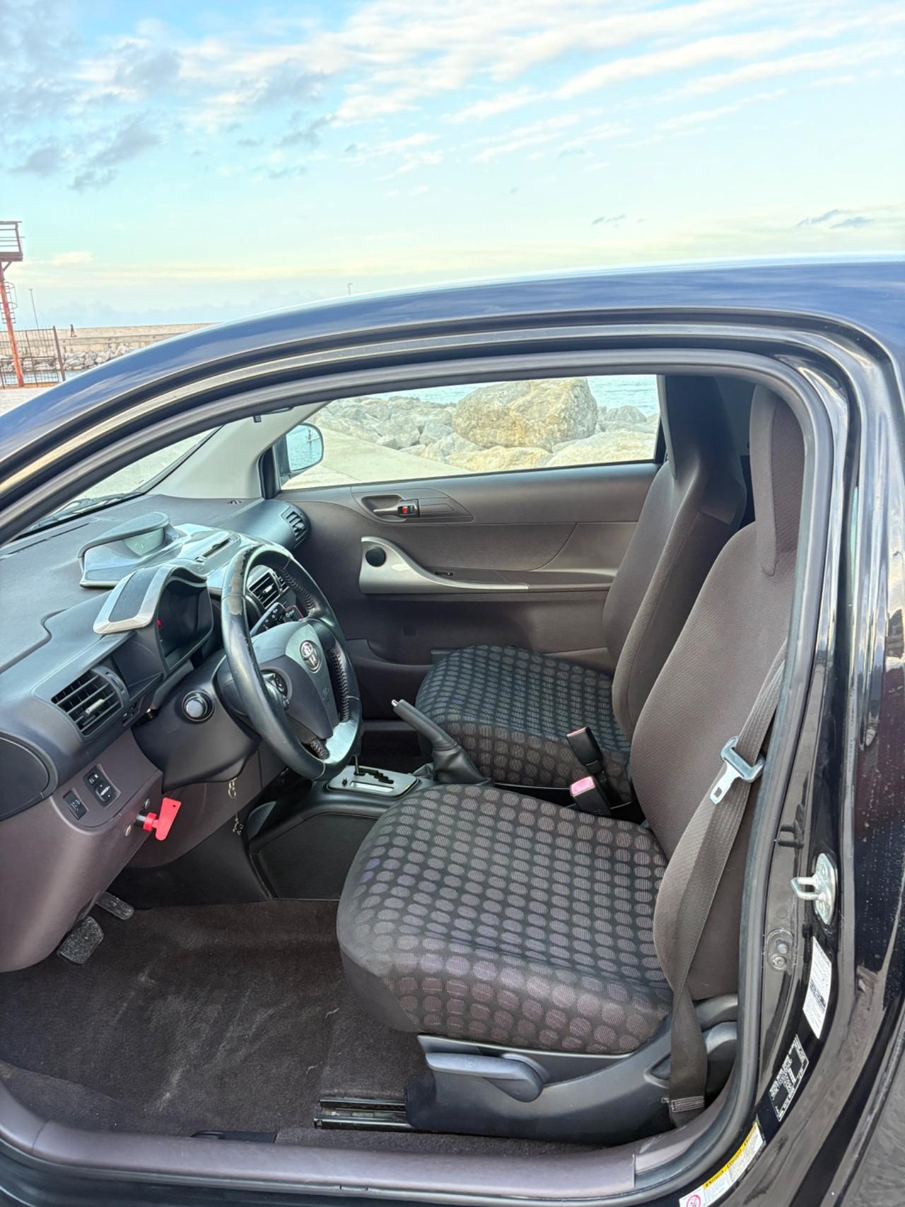 Toyota iQ unica proprietaria automatica