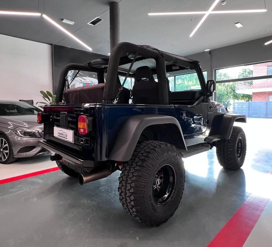 Jeep Wrangler 4.0 Sport c CL hard top