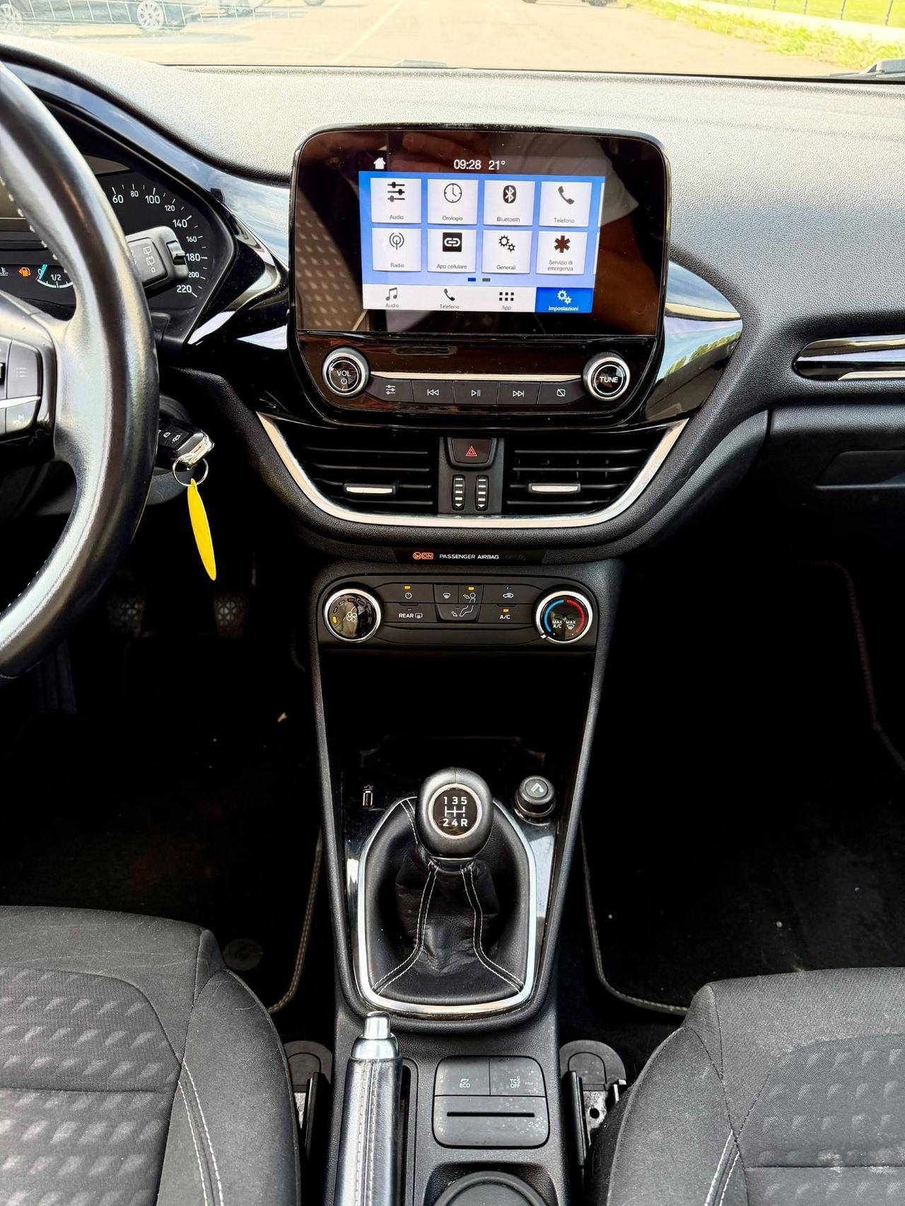 FORD FIESTA 1.1 BENZINA -NEOPATENTE-GARANZIA TCARS