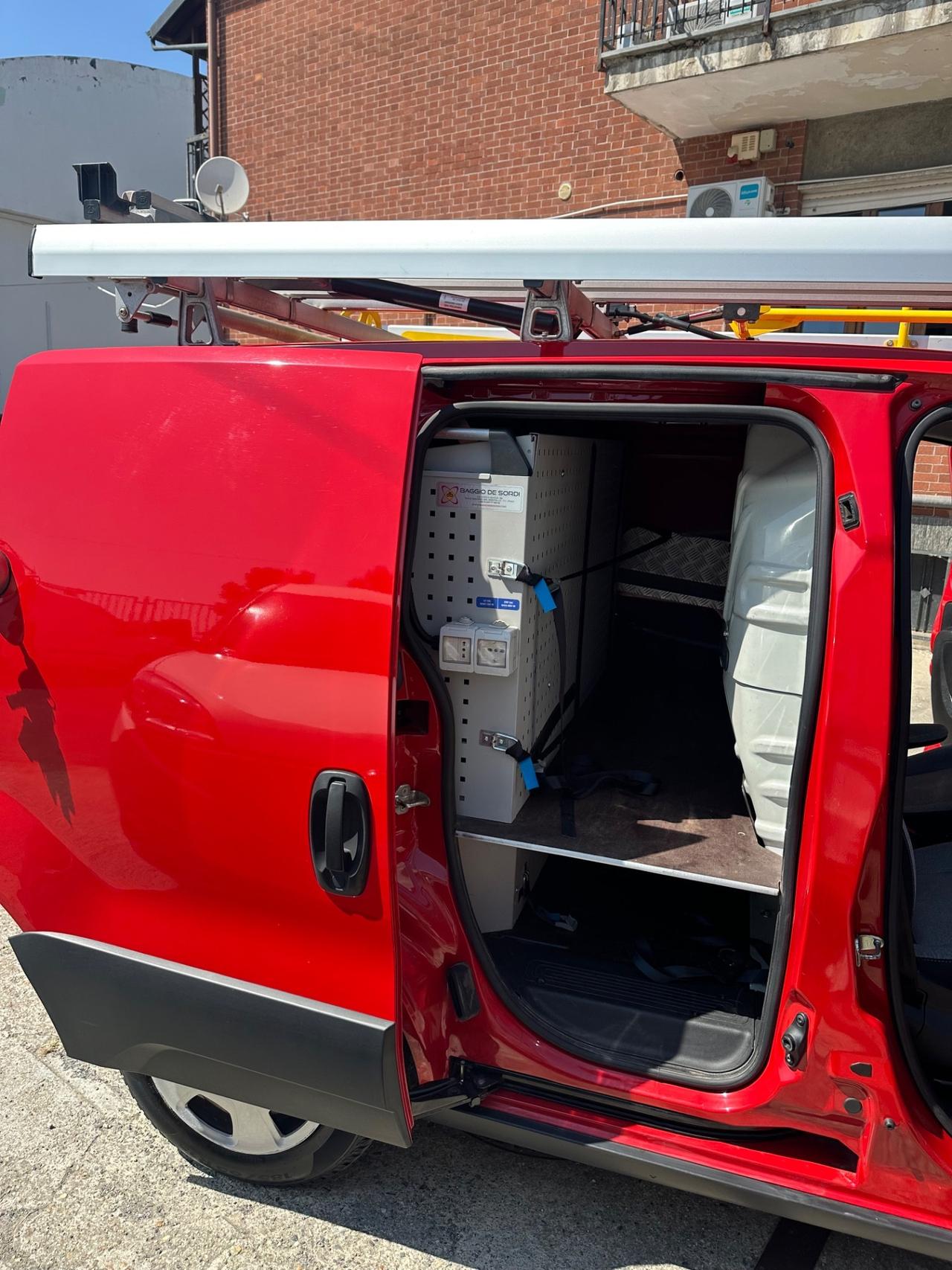 Fiat Fiorino 1.3 MJT 95CV Cargo Adventure