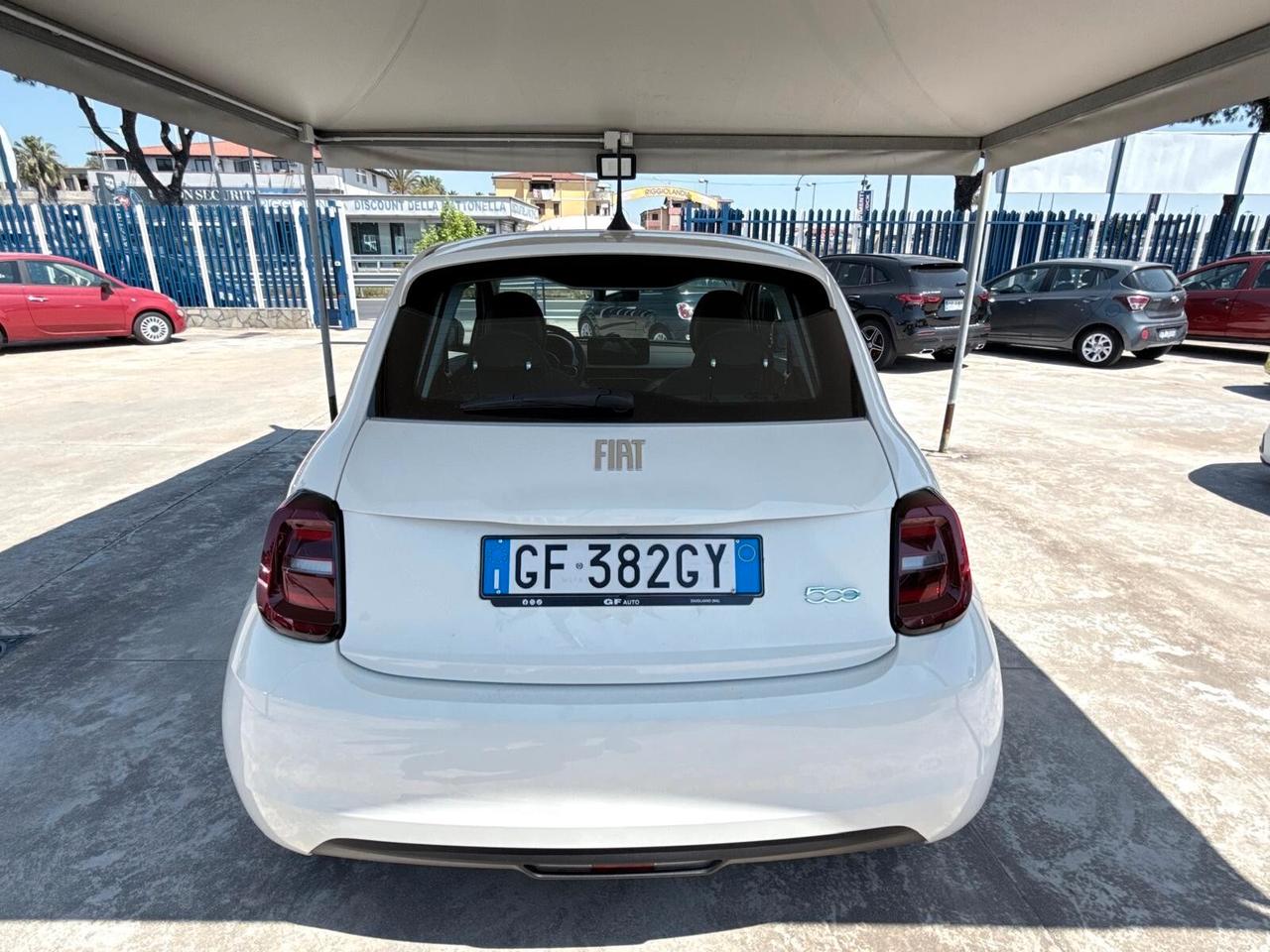 Fiat 500 500e