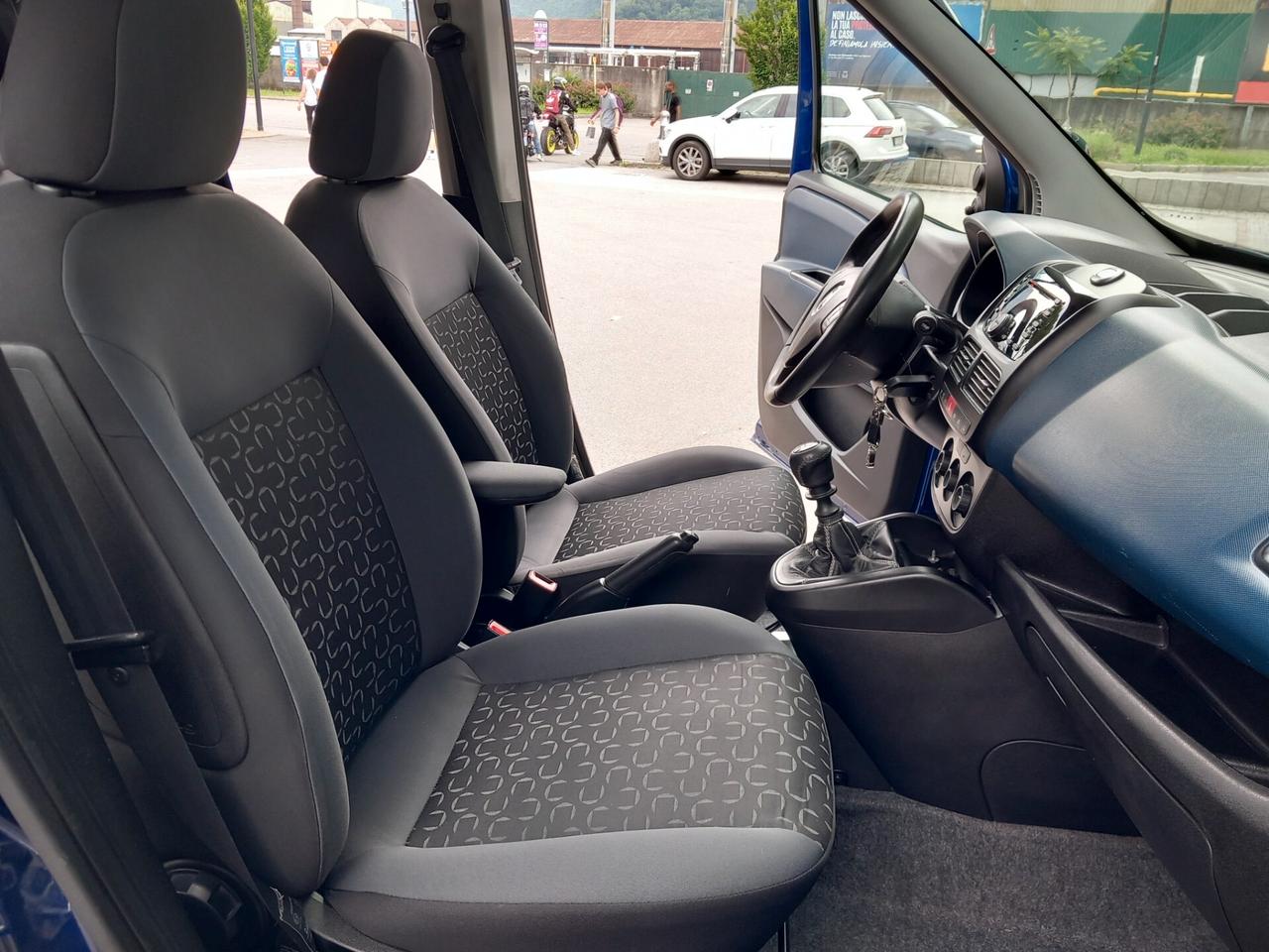 Fiat Doblò 1.6 MJT Emotion 7 Posti