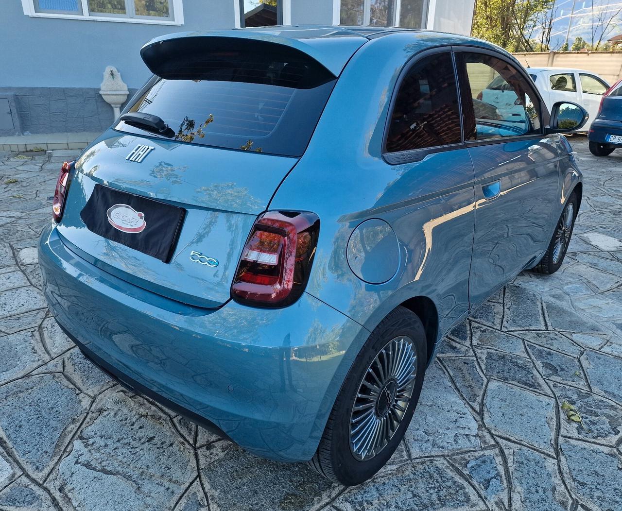 Fiat 500e Passion 42 kWh