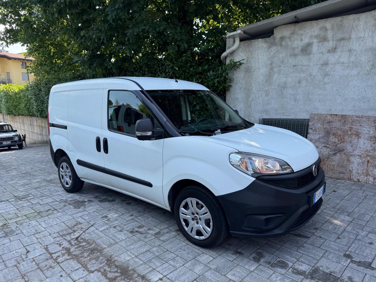 DUE FIAT DOBLO PER COMMERCIANTI