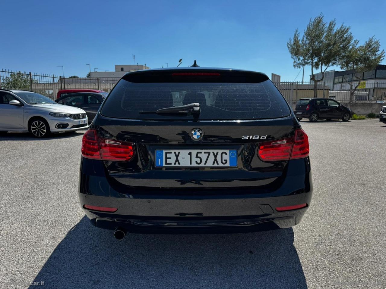 BMW 318d Touring Business Advantage