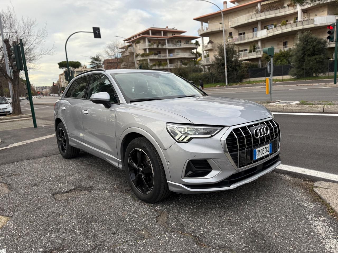 Audi Q3 35 TFSI S line edition ONE ,Manuale Pelle,Navi, Camera Pack luci