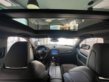 Maserati Levante V6 250CV Gransport FULL TETTO