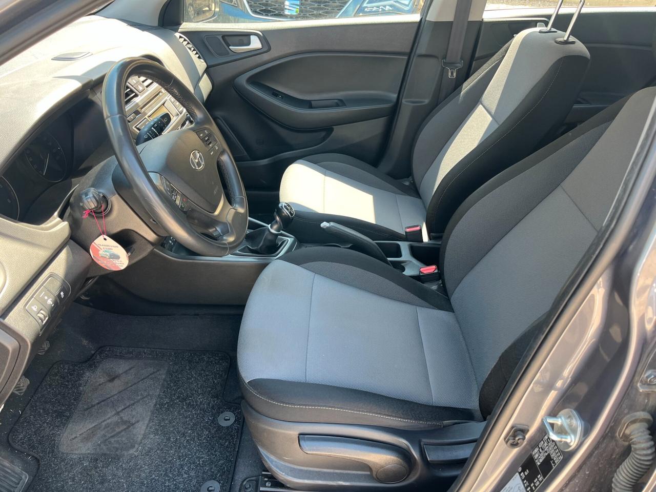 Hyundai i20 1.1 CRDi 12V 5 porte Comfort KM CERTIFICATI