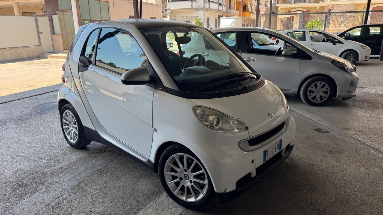 Smart ForTwo 1000 52 kW MHD coupé passion