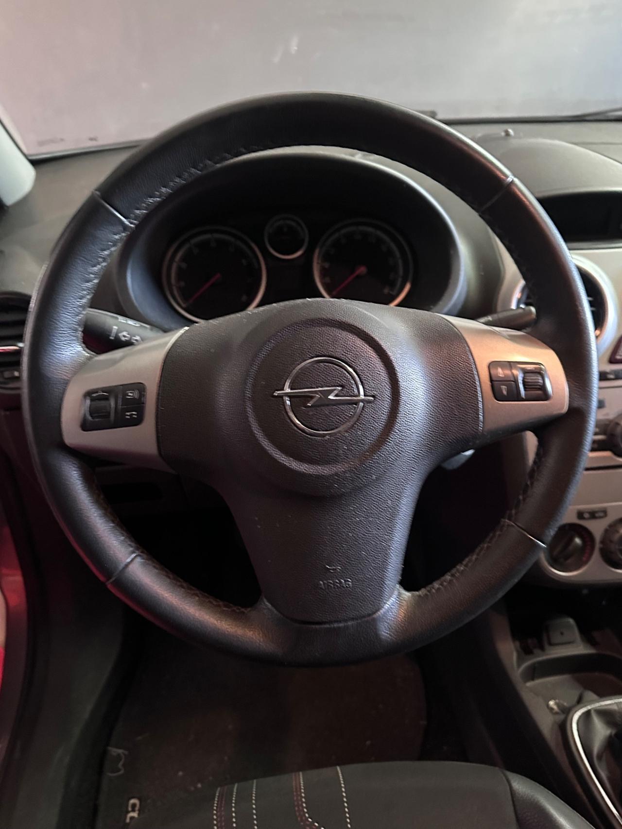 Opel Corsa 1.0 12V 5 porte Edition