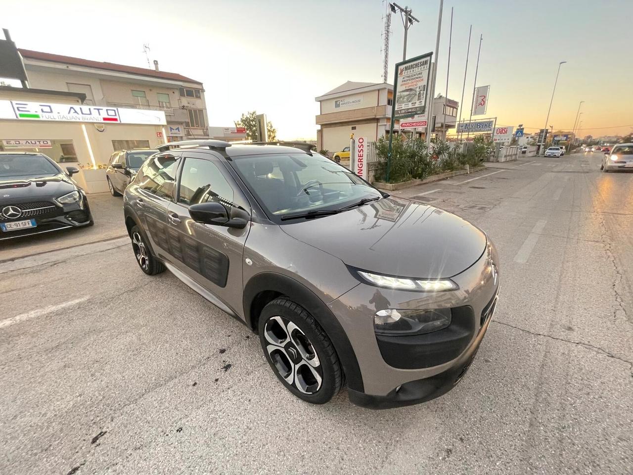 Citroen C4 Cactus BlueHDi 100 S&S ETG6 Shine