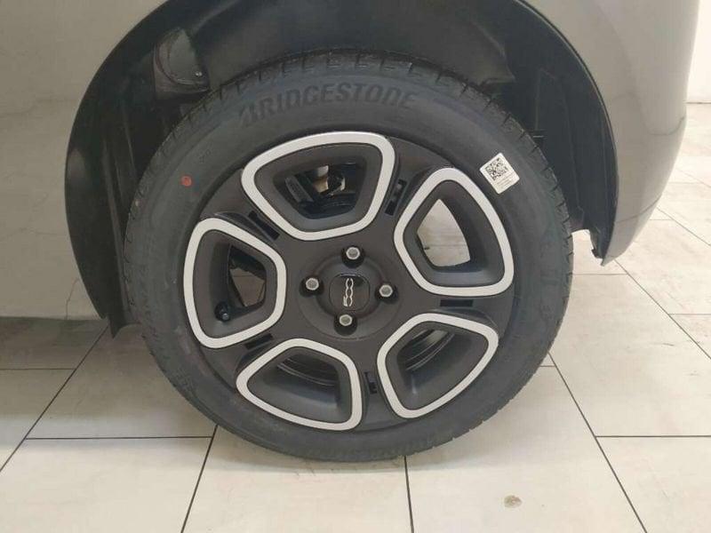 FIAT 500 1.0 hybrid Club 70cv
