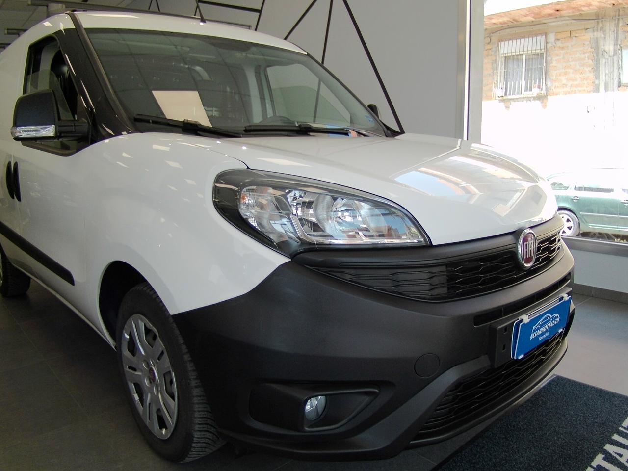 Fiat Doblò 1.6 MJT 105CV S&S 3 posti Cargo Lounge