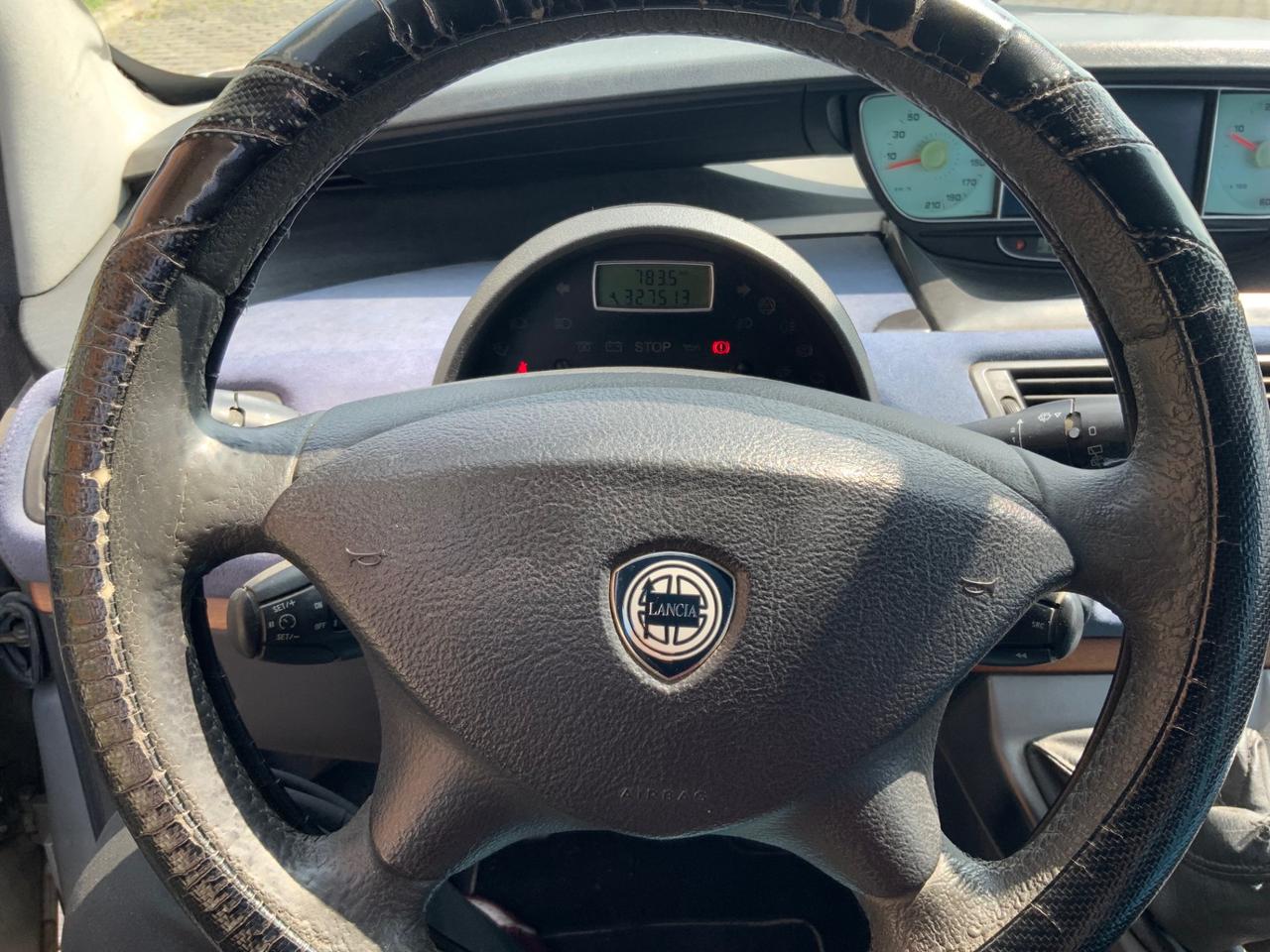 Lancia Phedra 2.2 jtd Emblema plus