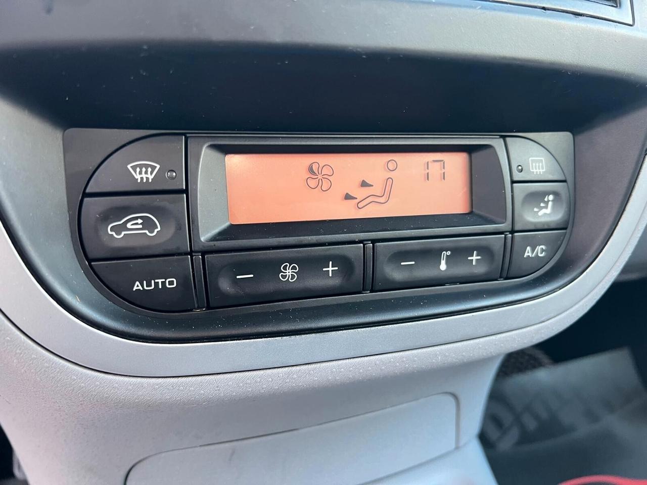 Citroen C3 1.6 HDi 110CV Exclusive