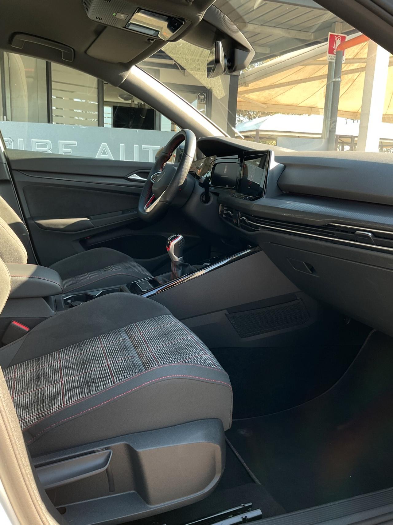 Volkswagen Golf GTI 2.0 TSI Ultimate